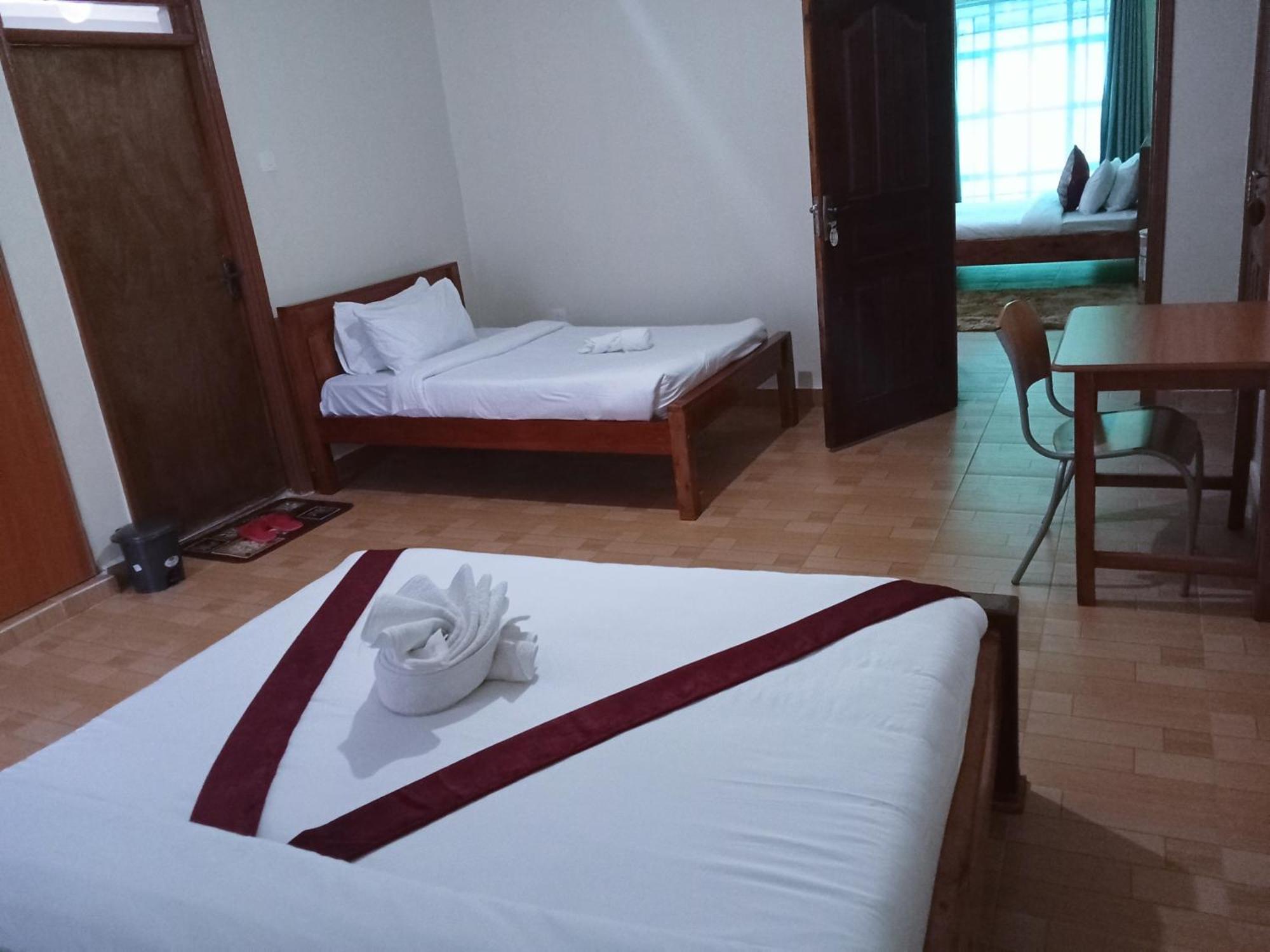 Acacia Gardens Gilgil Hotel ภายนอก รูปภาพ